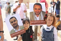 منظمة: تدهور حالة صحفي مختطف لدى الحوثيين بشكل غير مسبوق