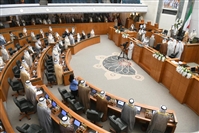 الكويت: حل مجلس الأمة والدعوة لانتخابات عامة