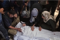 غزة...نحو 90 شهيدا والاحتلال يواصل استهداف المجوعين