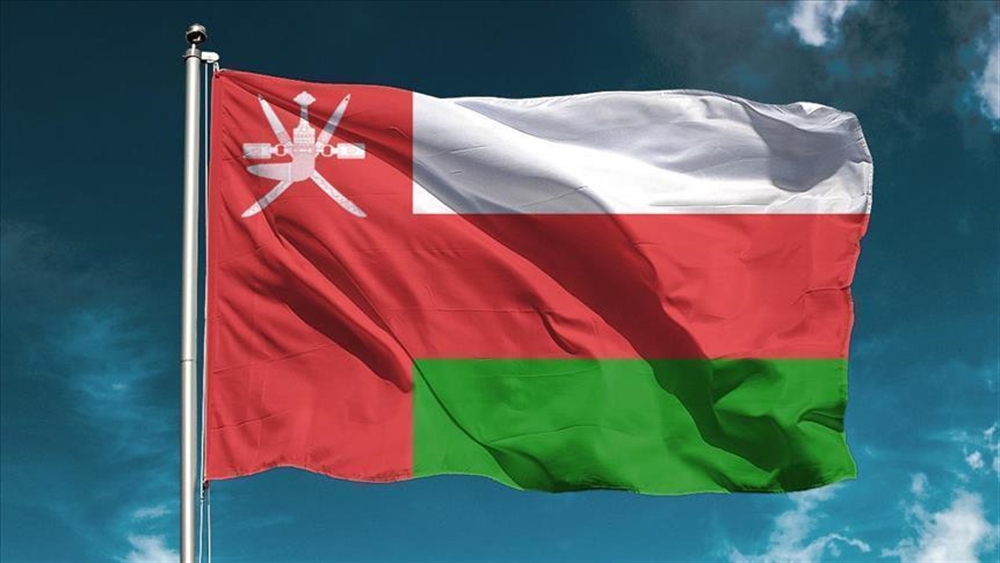 عُمان تعلق على استهداف الحوثيين لمطار أبها وتدعو لتجنب التصعيد