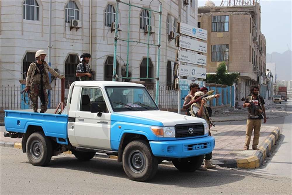 الرئيس "هادي" يوجه الأجهزة الأمنية في عدن برفع الجاهزية