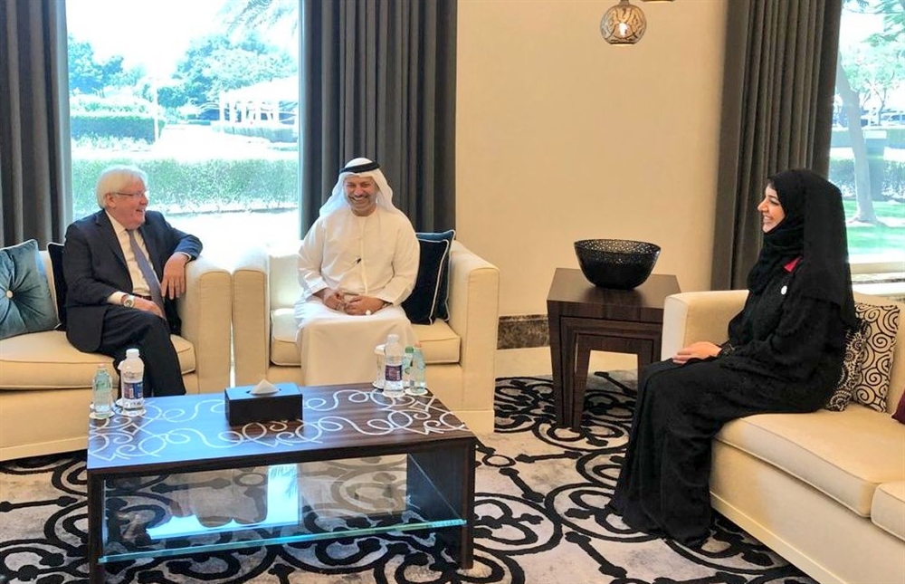 غريفيث يبحث مع مسؤولين إماراتيين عملية السلام في اليمن