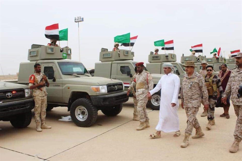 سرايا مكافحة الإرهاب بالمهرة تتسلم 18 مصفحة من التحالف