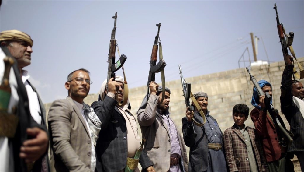 الحوثيون: سيطرنا على 15 موقعا سعوديا.. والتحالف يرد