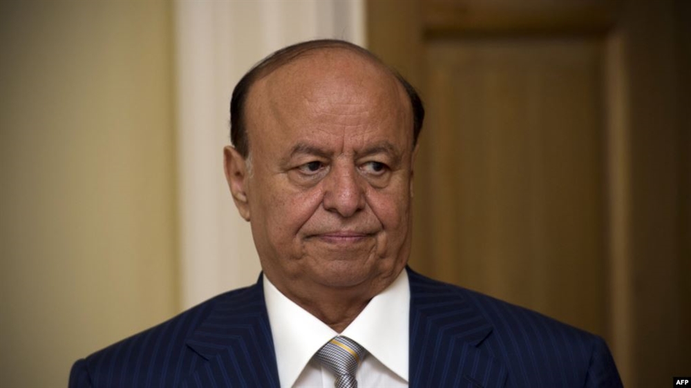 عبد ربه منصور هادي.. الرئيس "الغائب عن الواقع والأرض"