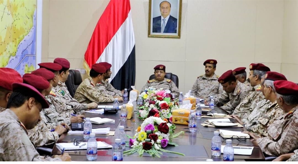 وزير الدفاع: القوات المسلحة لن تقبل بالانقلاب على مكتسبات الثورة والجمهورية والوحدة
