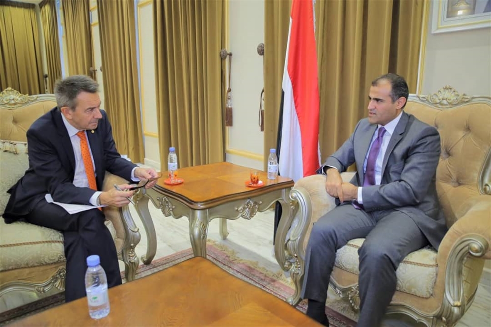 الحكومة تجدد تأكيدها بتقديم كافة التسهيلات للصليب الأحمر بما يكفل عملها في المناطق المتضررة