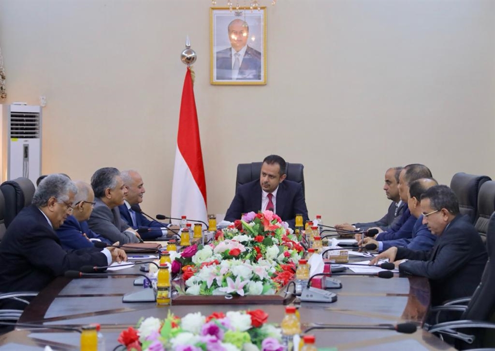 رئيس الوزراء: الحكومة لن تتخلى عن سيادة الدولة النقدية وستتخذ الإجراءات اللازمة