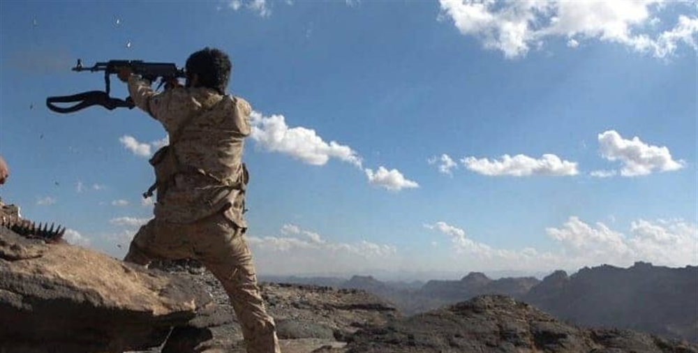 الجيش يعلن مقتل وإصابة 3 حوثيين غربي تعز