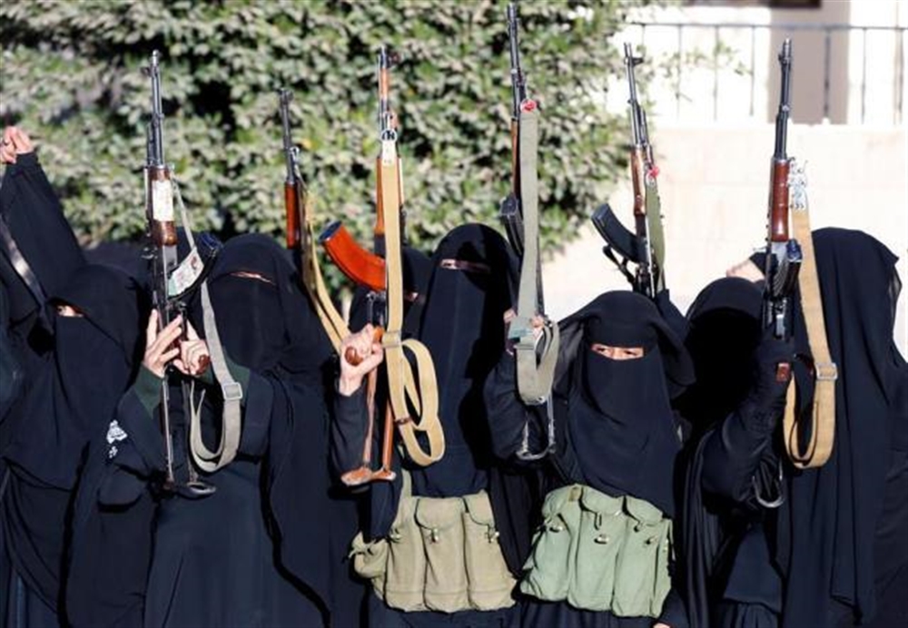 جماعة الحوثي تمنح رتب عسكرية لكتائب الزينبيات لترسيخ ولائهن