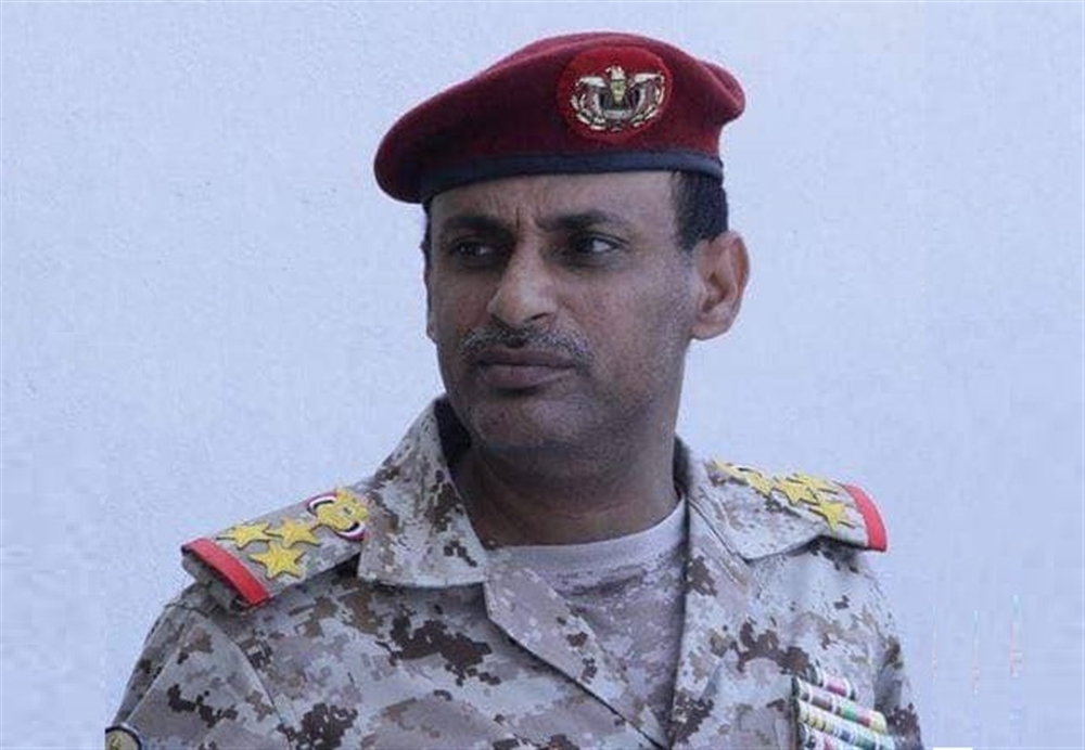 بعد 5 أعوام من الاعتقال.. الحوثيون يفرجون عن قائد عسكري حكومي ويضعونه تحت الإقامة الجبرية