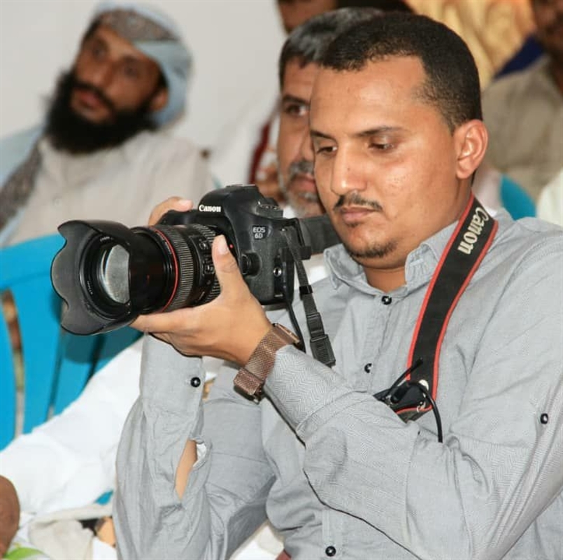 إصابة مراسل يمن شباب   و 4 مدنيين جراء استهداف الحوثيين للأحياء السكنية في الجوف