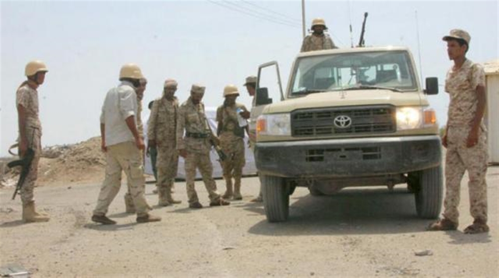 مسلحون على متن طقم يقتلون شاب عشريني في عدن