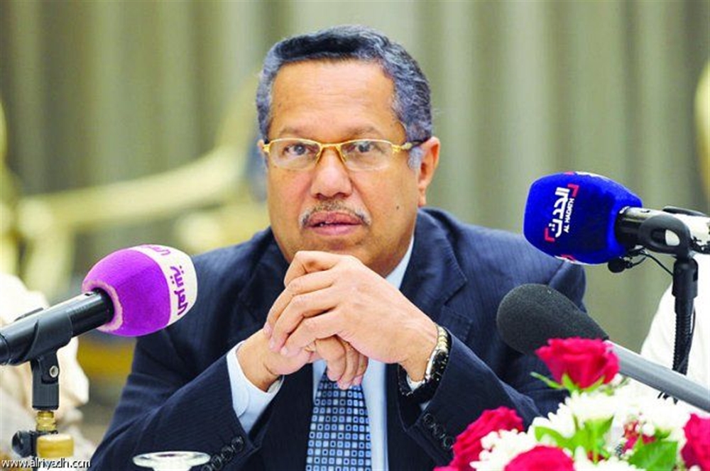 "بن دغر" يدعو لإعادة اليمنيين العالقين في الخارج