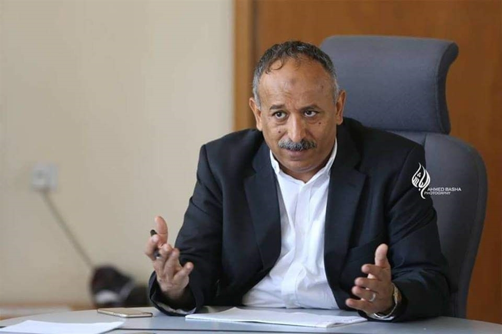 "المعمري" يطالب بتغيير شامل للقيادات العسكرية والأمنية والمدنية في تعز