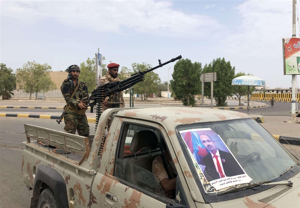 عناصر الانتقالي تقتحم شركة صرافة وتعتدي على موظفيها