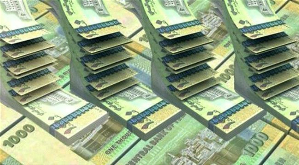 الريال اليمني يسجل تراجعا هو الأدنى له أمام العملات الأجنبية منذ عام ونصف