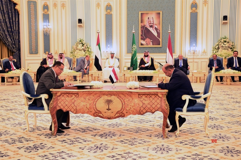 مصدر حكومي: مشاورات الرياض "شبه متوقفة" والرئاسة تضع شروط لإشراك "الانتقالي" بالحكومة