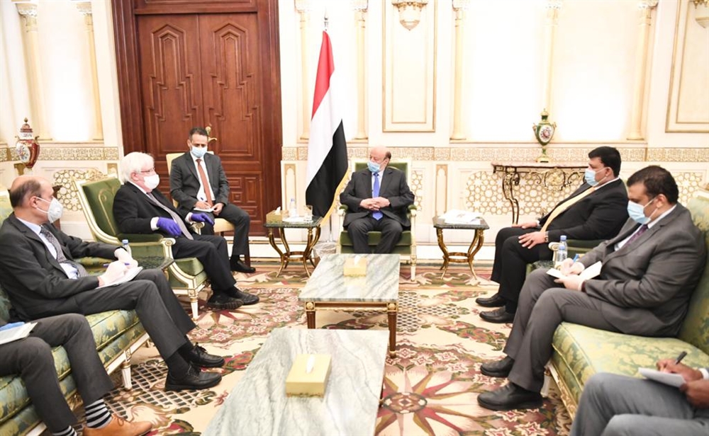 في زيارة غير معلنة.. غريفيث إلى الرياض لإقناع الحكومة اليمنية بالمسودة الأممية