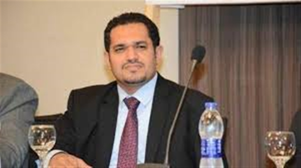 وزير بالحكومة الشرعية يحذر من كارثة وشيكة