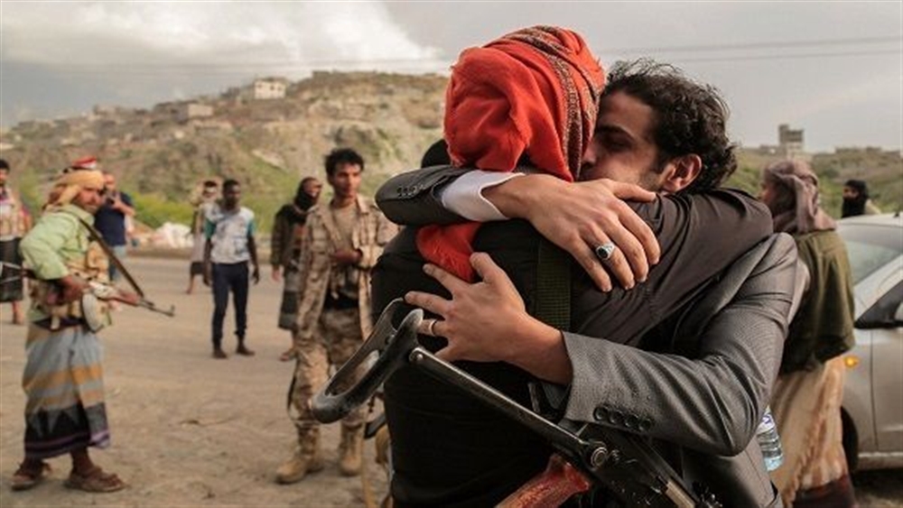 الحوثيون يعلنون نجاح صفقة تبادل للأسرى مع القوات الحكومية في مأرب