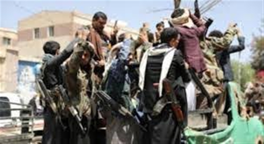 صادرت محتويات بعضها وأغلقت أخرى... مليشيا الحوثي تشن حملات مداهمة للمساجد ومراكز تحفيظ القرآن بصنعاء