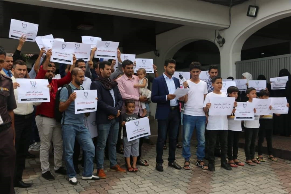 طلاب اليمن في الخارج يطالبون الحكومة بصرف المستحقات قبل انتهاء العام