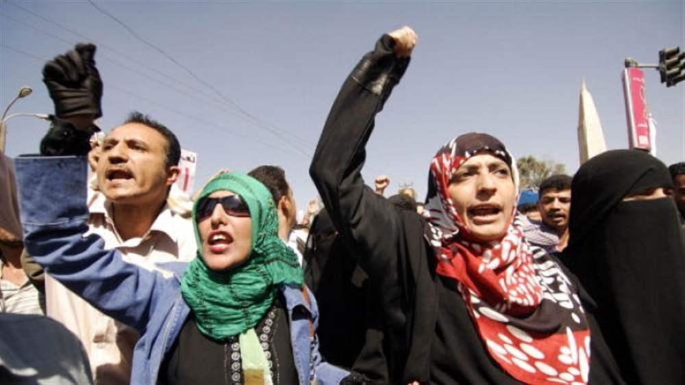 بعد ضغوط كبيرة.. هادي يوجه بمنح المرأة جزءا من حقها في الحكومة الجديدة