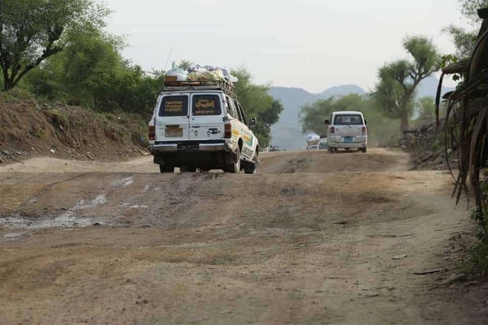 سلطة تعز تقر مناقصة مشروع صيانة طريق التربة بأكثر من مليار ريال