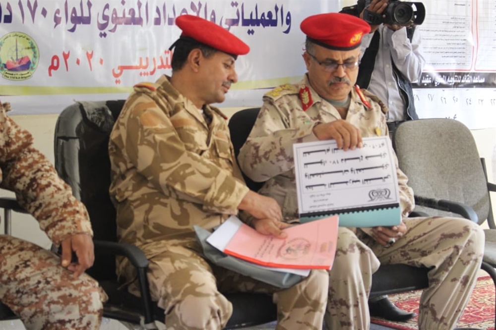 قائدا اللواء 22 واللواء170 يتسلمان مهام أعمالهم من القائدين السابقين بتعز