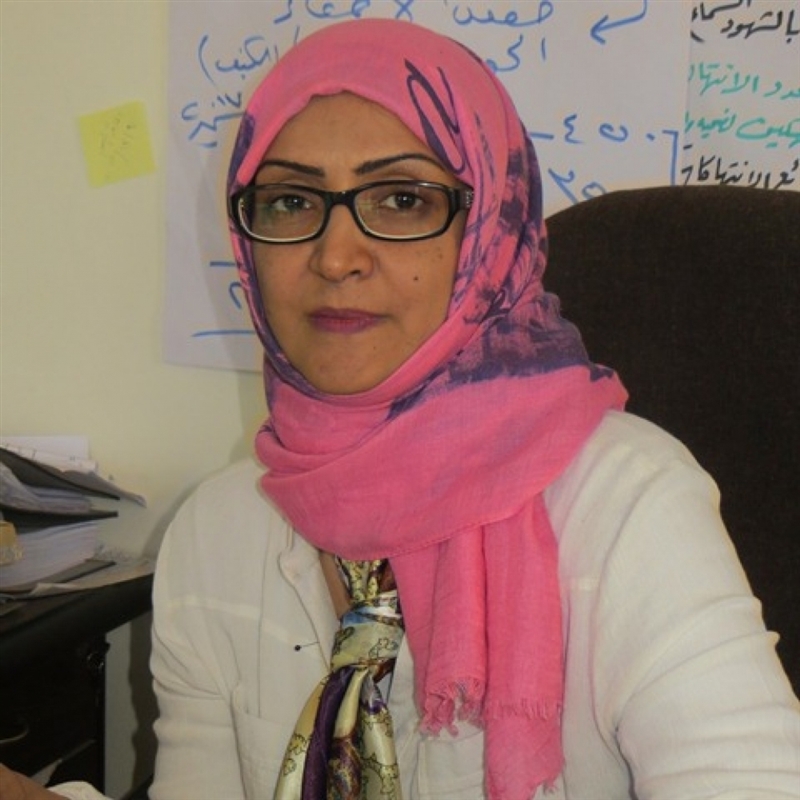 مسؤولة: وفاة 13 أسيرا بسجون الحوثي خلال شهر واحد نتيجة التعذيب والإهمال