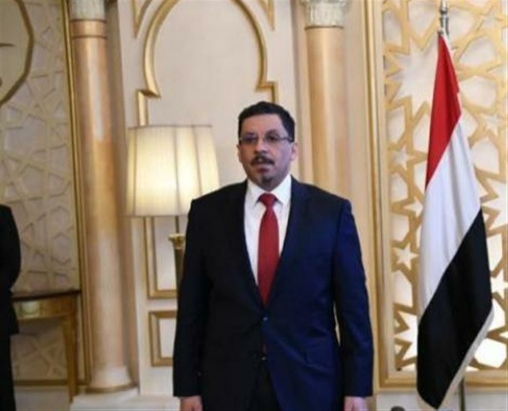 دعا العالم والمنظمات إلى إدانة الجريمة دون مواربة... وزير الخارجية : كل المعطيات تؤكد وقوف الحوثي وراء هجوم مطار عدن