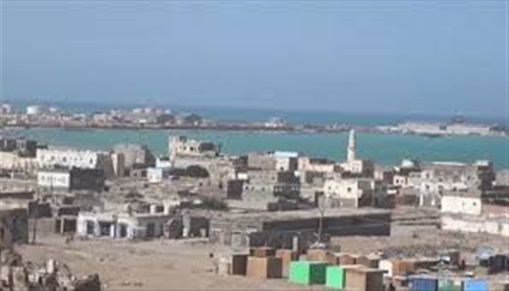 تقطعات ونهب وقتل خارج القانون... تعز : انفلات أمني غير مسبوق في المخا
