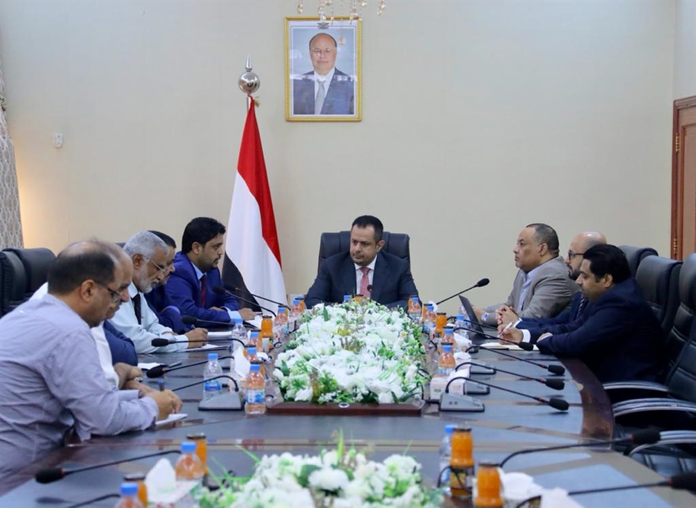 رئيس الحكومة يوجه بوضع خطة عاجلة لمعالجة مشاكل الكهرباء
