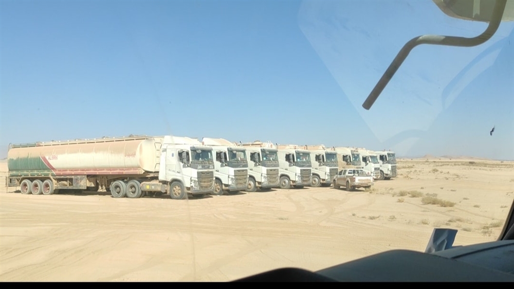 مليشيا الحوثي تنهب 400 قاطرة وقود وأسعار الدبة البترول 20 ألف ريال