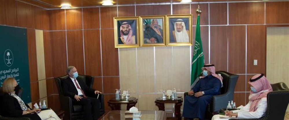 السفير السعودي لدى اليمن يلتقي سفيري أمريكا في اليمن والسعودية، والأباتشي يقصف في صعدة