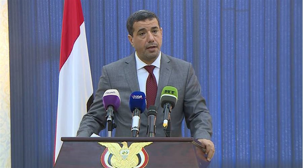 "لايفهمون لغة السلام".. متحدث الحكومة يستبعد أي محادثات مع الحوثيين