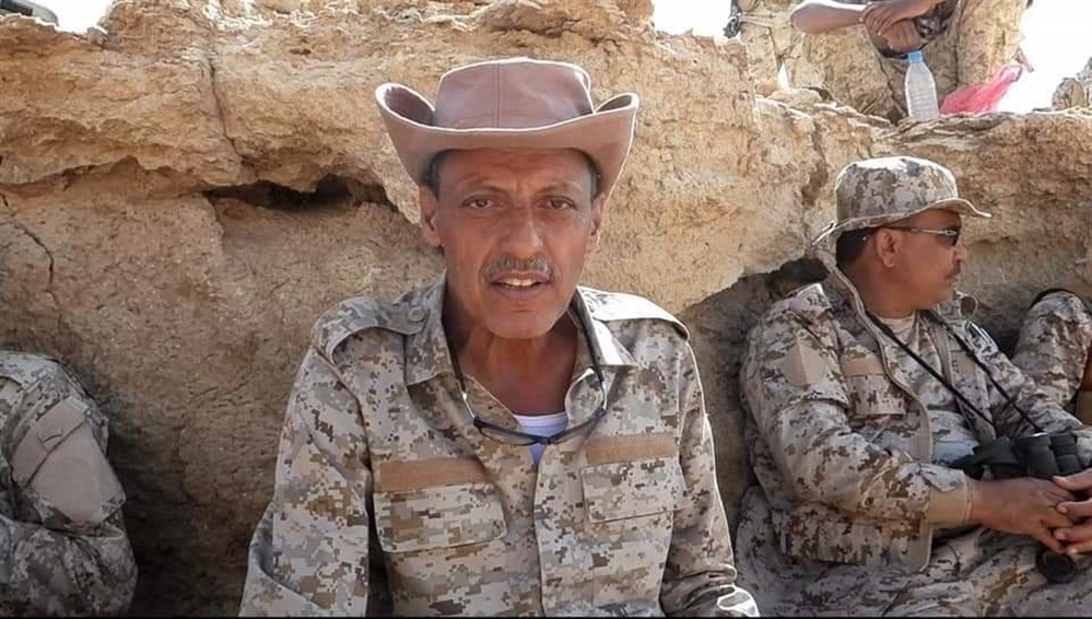 قائد عسكري : الجيش يحرر مواقع استراتيجية ويصل إلى مشارف مدينة الحزم بالجوف