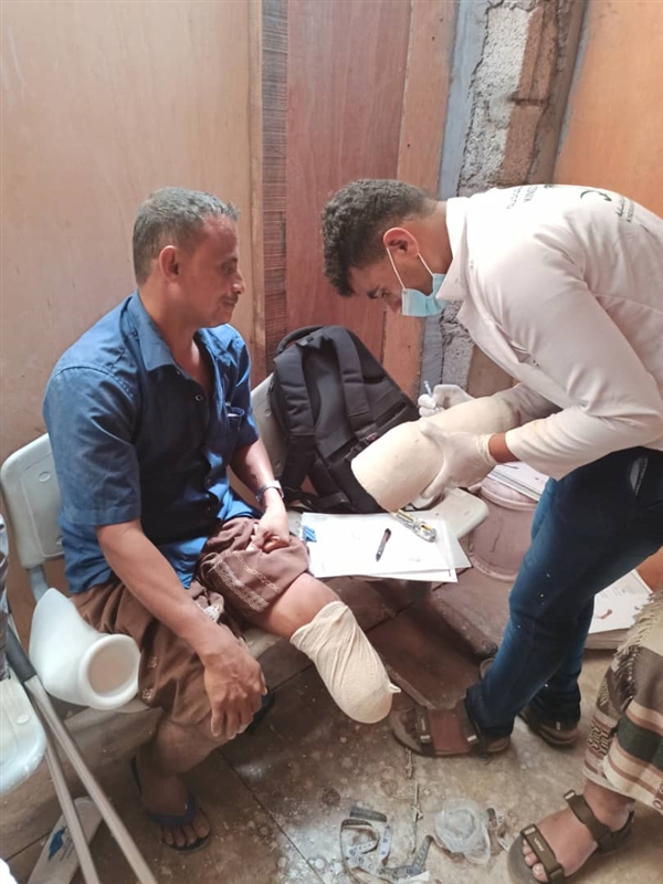 تعز.. مركز الاطراف الصناعية يرتب لتركيب  "أطراف" للدفعة الأولى من جرحى الساحل