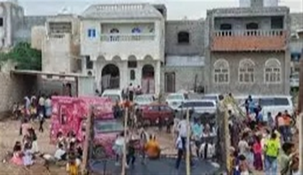 مصدر أمني : انفجار عنيف بالقرب من مدرسة بلحج