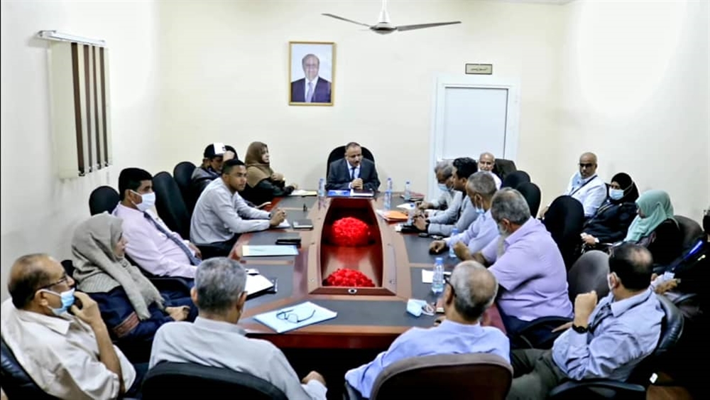 الحكومة تعلن إجراء الترتيبات النهائية للبدء بتحديث وتطوير مطار عدن الدولي