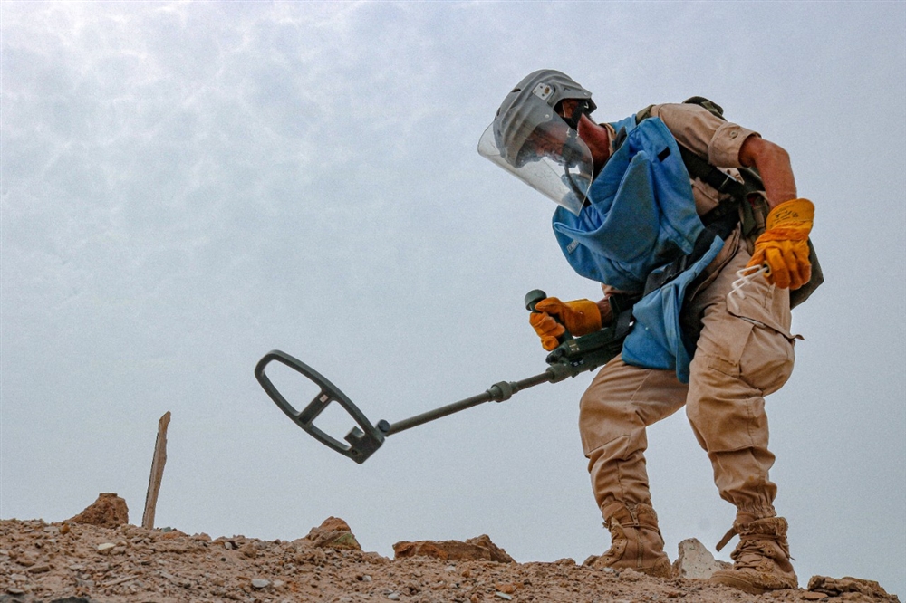 العقيلي: 8 الاف شخص ضحايا ألغام الحوثي