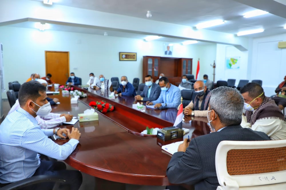 وزارة الصحة توجّه بإعداد دراسة لإنشاء مراكز عزل في تعز