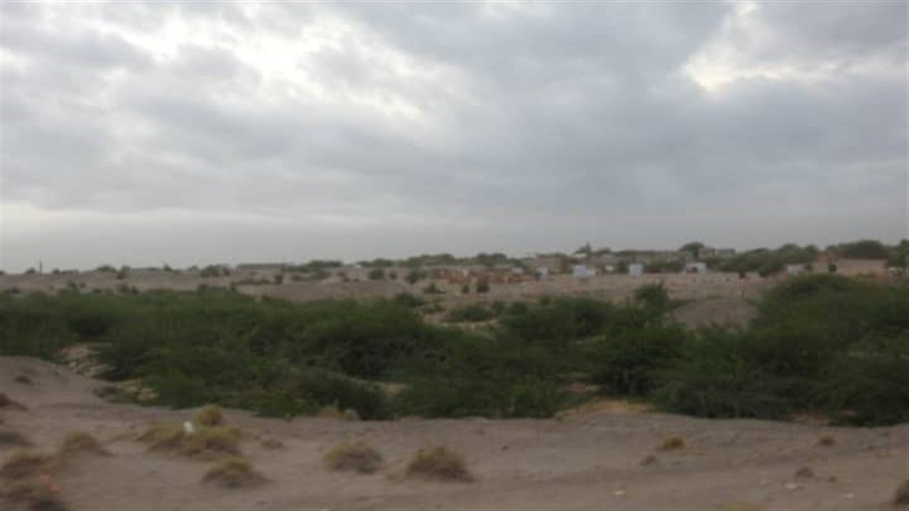 الحوثيون يقصفون مناطق سكنية بالحديدة