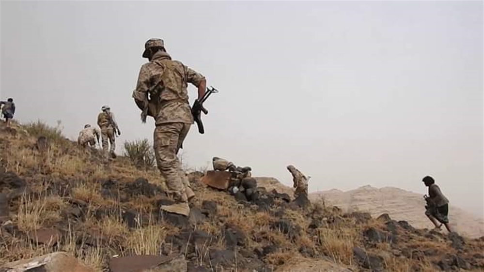 مصادر عسكرية : التحام قوات الجيش في جبهتي المشجح والكسارة بمارب