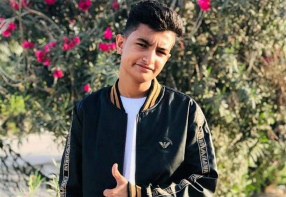 إمرأة من عدن تحكي تفاصيل اقتحام قيادي بالانتقالي لمنزلها واختطاف طفلها وكيف قابل المحافظ ومدير الأمن شكواها برد صادم