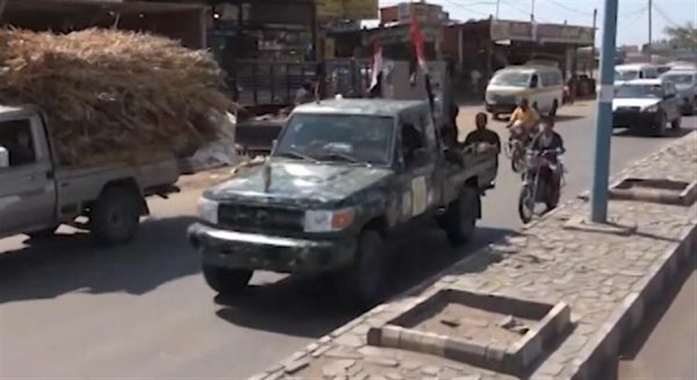 مصدر أمني : القبض على قائد عصابة تقطع ونهب في المخا بتعز