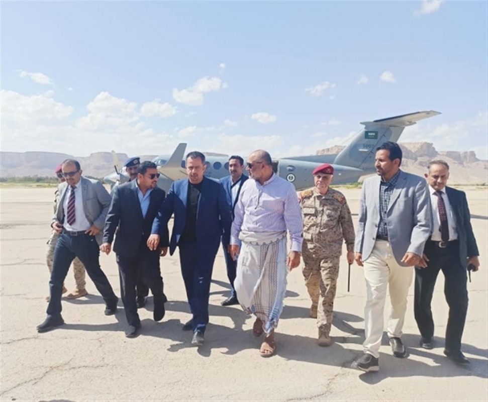 رئيس الحكومة يصل إلى سيئون