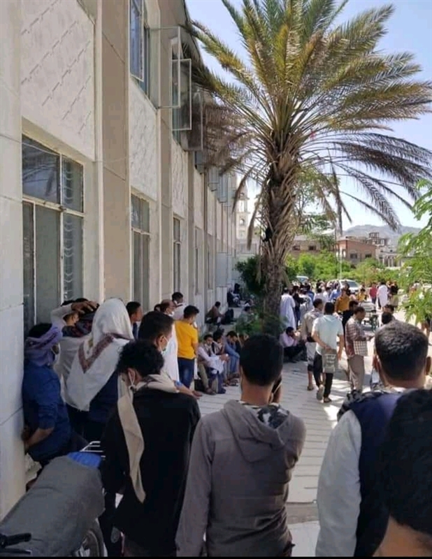 تعز: إقبال متزايد على جرعات التحصين من كورونا