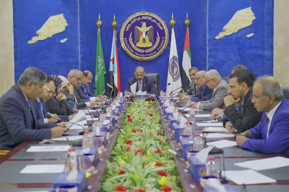 الانتقالي يتهم الحكومة بـ"التحايل" ويحذرها: كل الخيارات مفتوحة أمامنا
